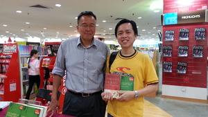 Award-Winning Malaysian Author Celebrates Homecoming With Autograph Session