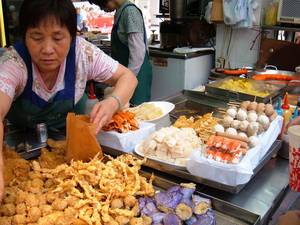 10 Street-Food Cities Hungry Malaysians Might Like