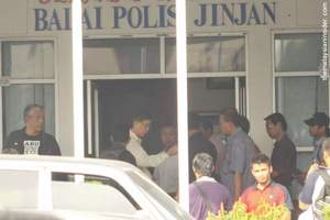 [BREAKING] Haris Ibrahim, Tian Chua and Tamrin Saved By Norashikin Sahat