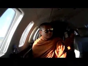 [VID] Thailand Is Not Happy With These Monks On A Private Jet