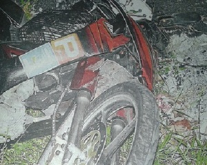 This Drunk Driver Drove 1.5km While Dragging 3 Motorbikes Under His Car